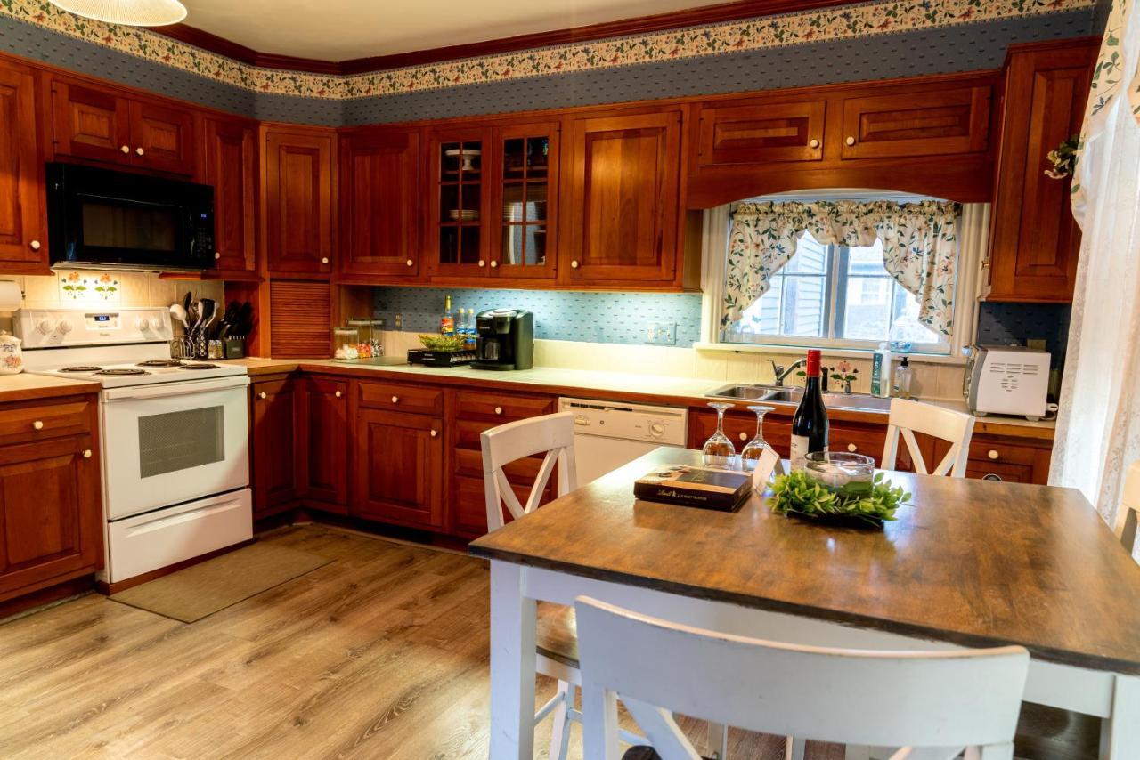 Charming Executive Victorian Mansion W/ Free Parking - Near Bucknell Villa Milton Екстериор снимка