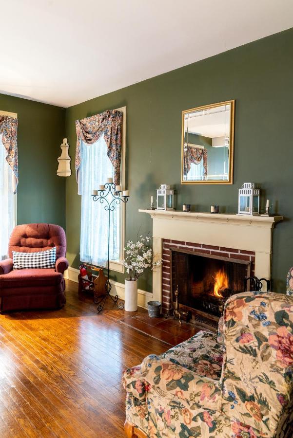 Charming Executive Victorian Mansion W/ Free Parking - Near Bucknell Villa Milton Екстериор снимка